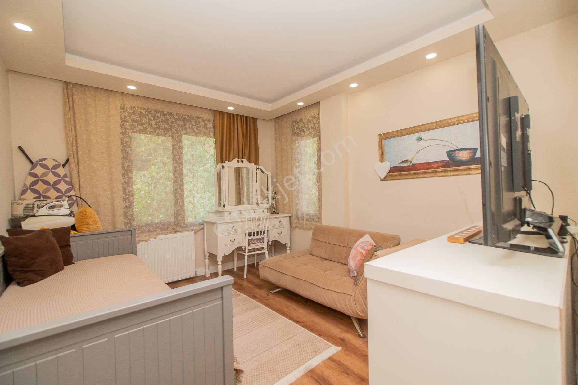 Antalya Guzeloba Hekimköy Sitesinde Satılık 3+1 Villa - Görsel 22