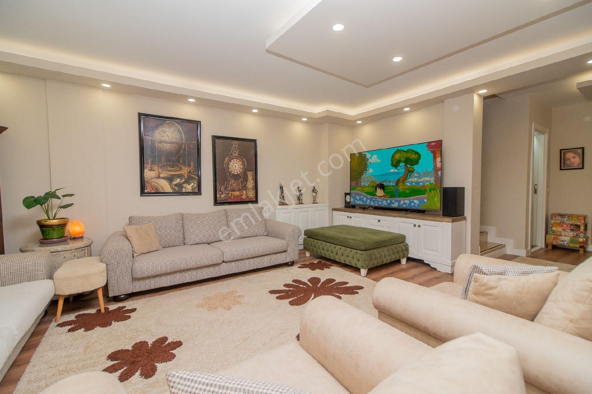 Antalya Guzeloba Hekimköy Sitesinde Satılık 3+1 Villa - Görsel 10