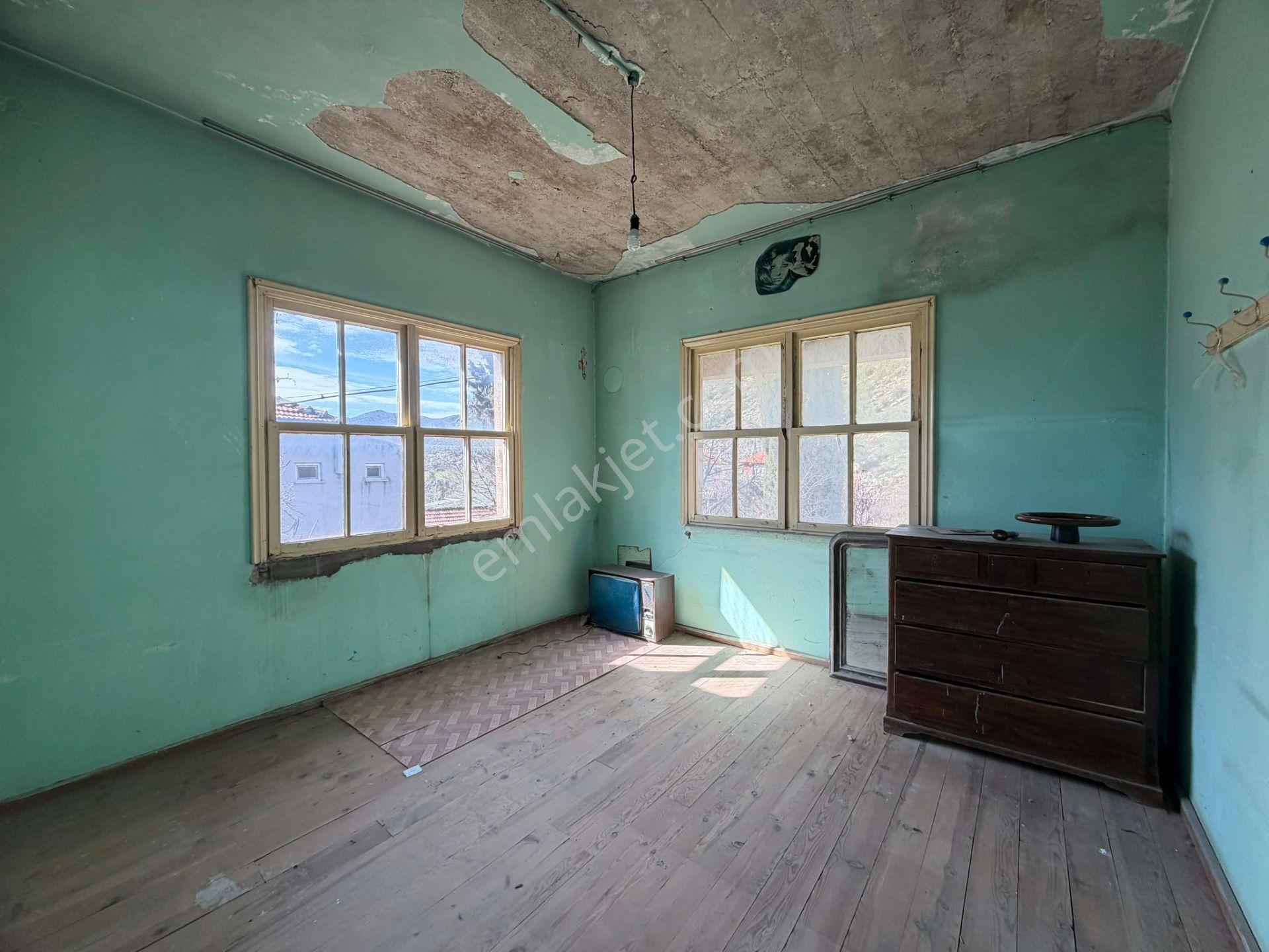 Şafak Emlak Satılık Bucak Kızılkaya/pazar 5+1 250m2 Müstakil Ev - Görsel 14