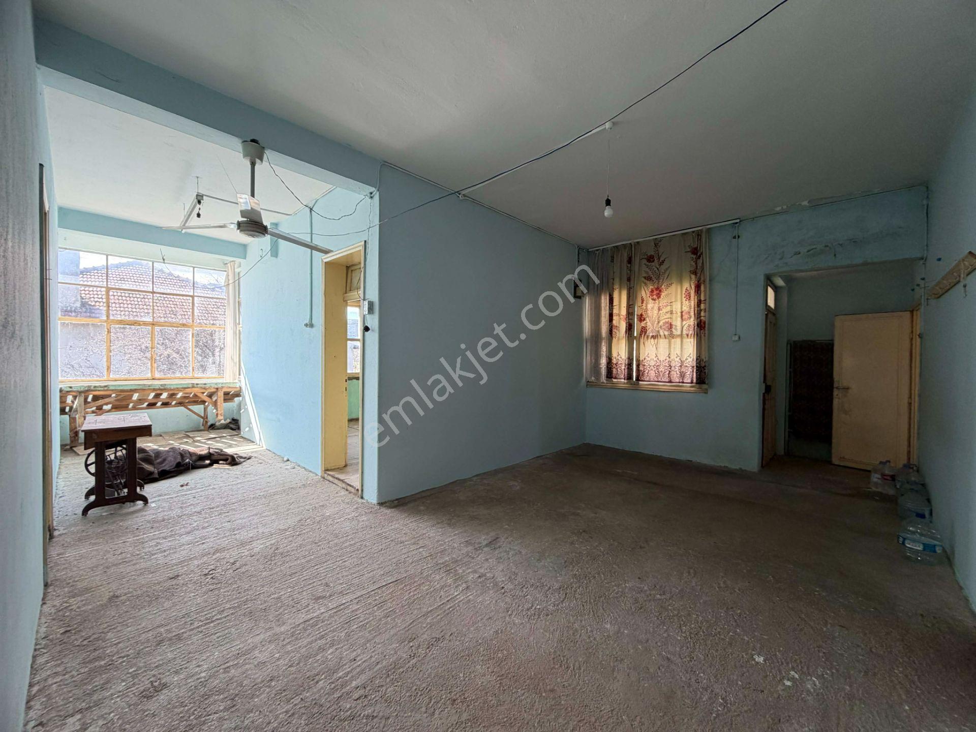 Şafak Emlak Satılık Bucak Kızılkaya/pazar 5+1 250m2 Müstakil Ev - Görsel 11