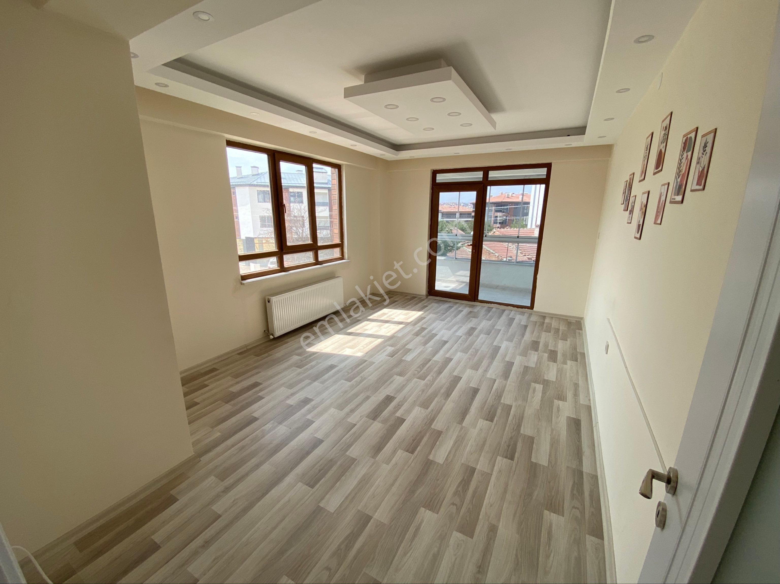 Elmastan Kiralık Şehir Hastanesi Yanı 2+1 Geniş Daire - Görsel 4