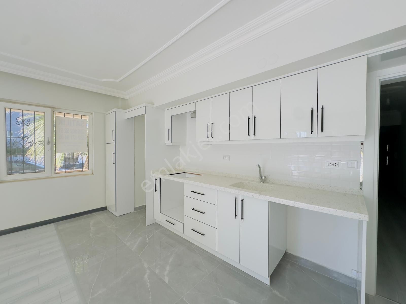 Didim Merkez'de Havuzlu Sitede 2+1 90m² Geniş Daire - Görsel 10