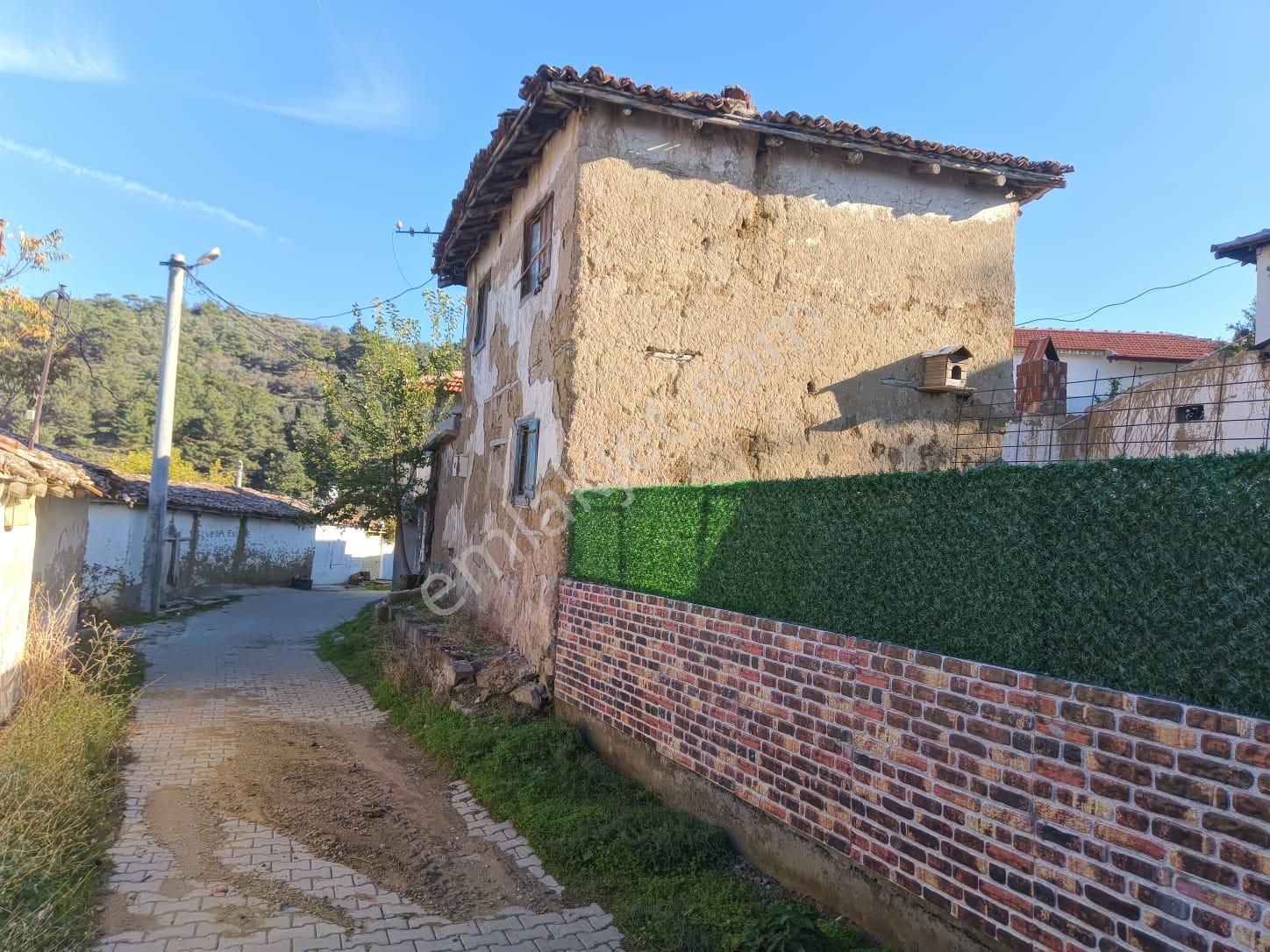 Golden Globy, Havran-küçükdere'de Acil Satılık 181 M2 Avlulu Kerpiç Ev - Görsel 12