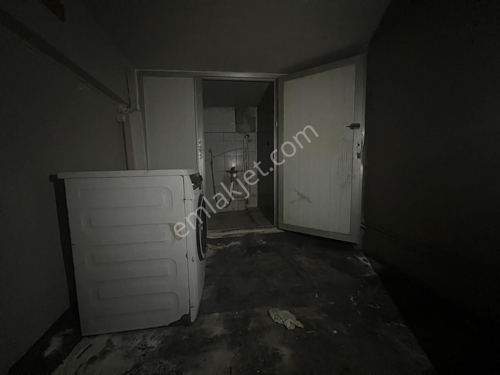 Bakırköy Kartaltepe Filiz Sk 135m2 Satılık Depolu Boş Dükkan - Görsel 9