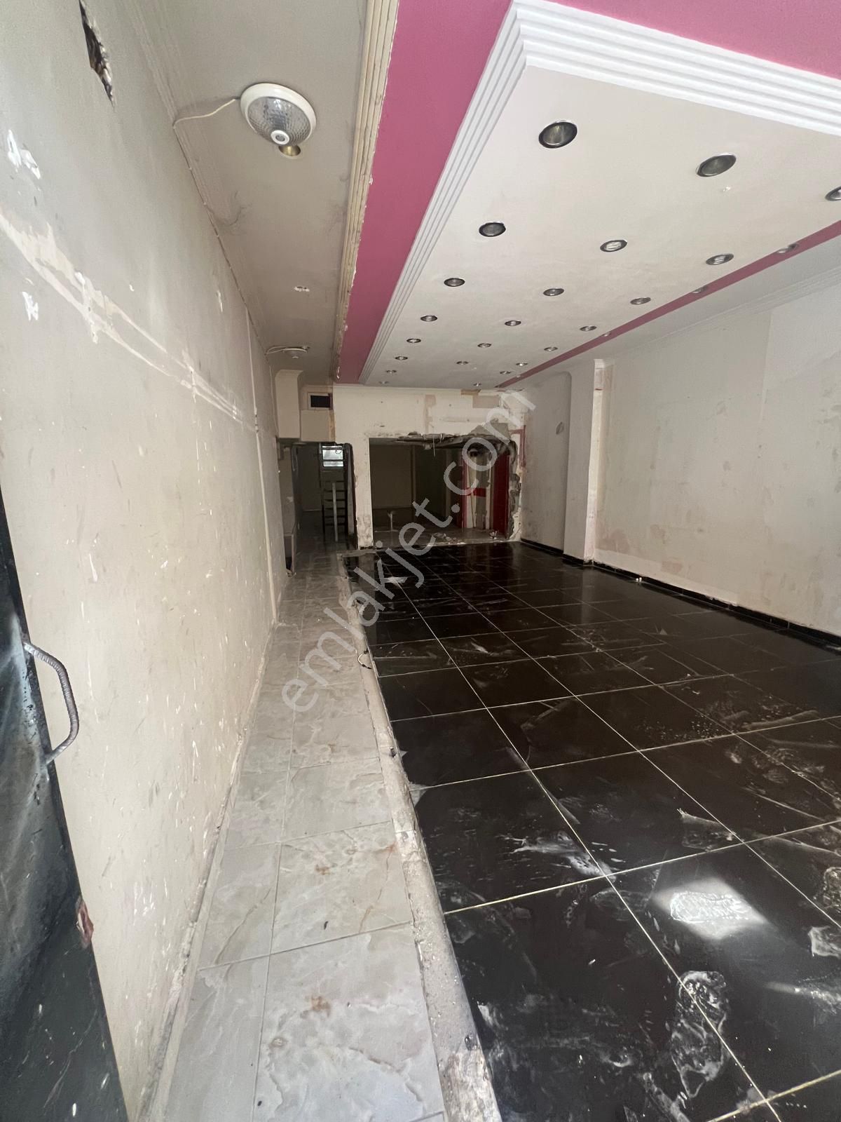 Bakırköy Kartaltepe Filiz Sk 135m2 Satılık Depolu Boş Dükkan - Görsel 2