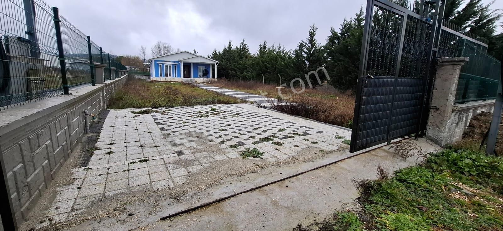 Çatalca Nakkaş Da 750m Arsa Üzerinde Satılık Müstakil Ev.no:366