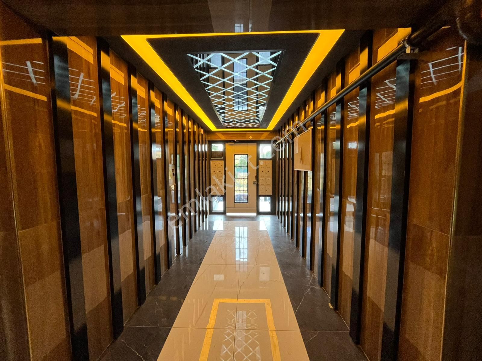 Keçiören'de Katta Ebeyn+teras Balkonlu Ultra Lüx Yapılı 3+1 Daire - Görsel 23