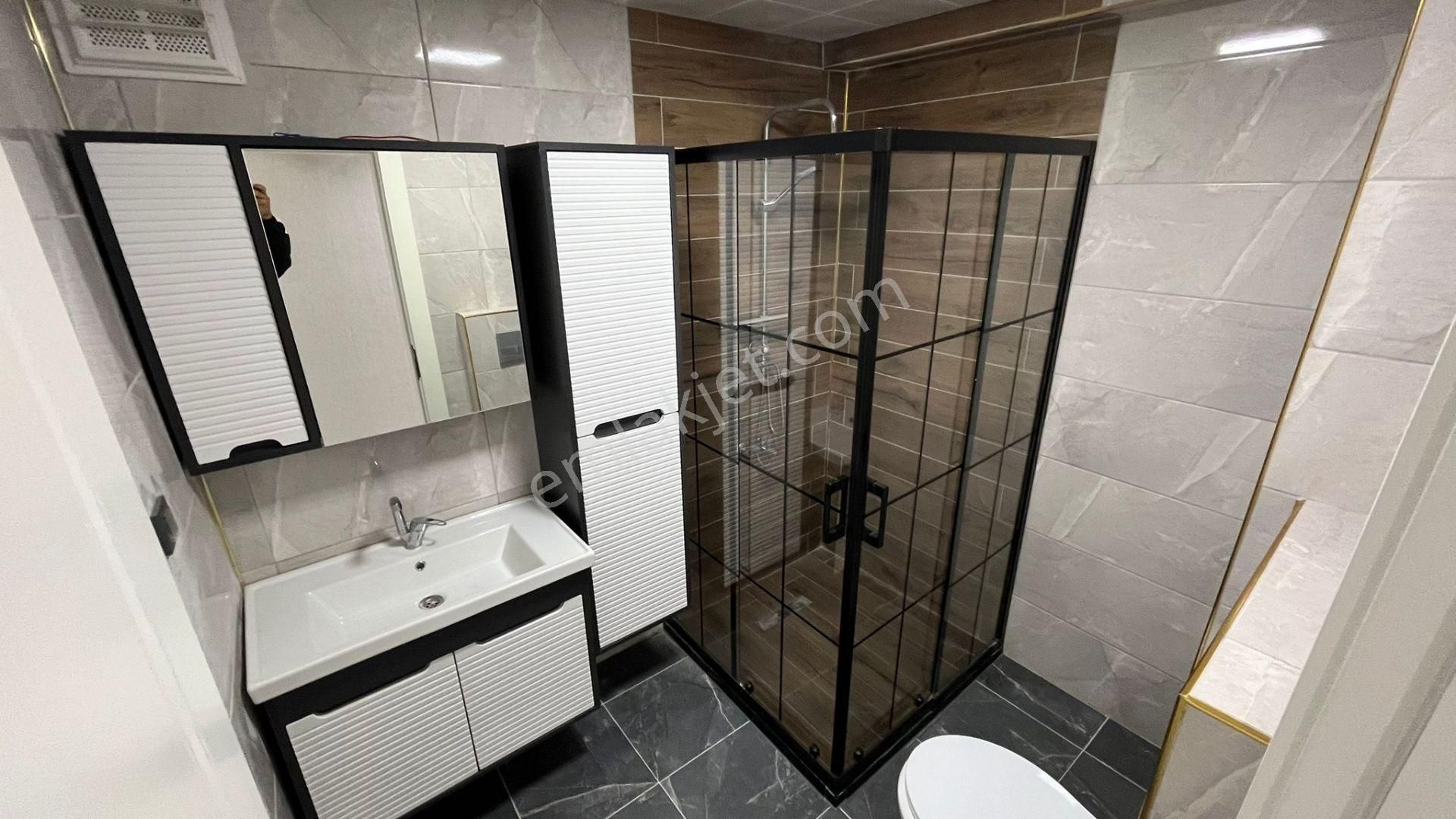 Keçiören'de Katta Ebeyn+teras Balkonlu Ultra Lüx Yapılı 3+1 Daire - Görsel 33