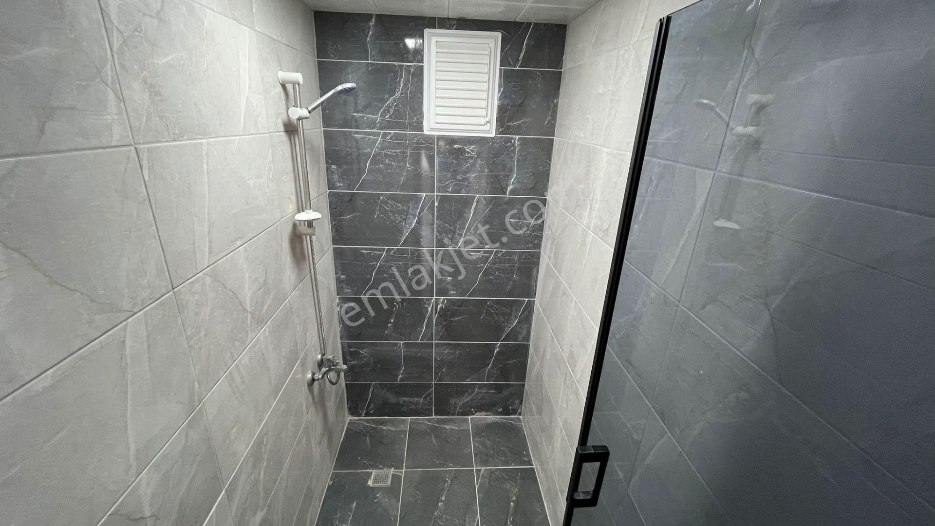 Keçiören'de Katta Ebeyn+teras Balkonlu Ultra Lüx Yapılı 3+1 Daire - Görsel 31