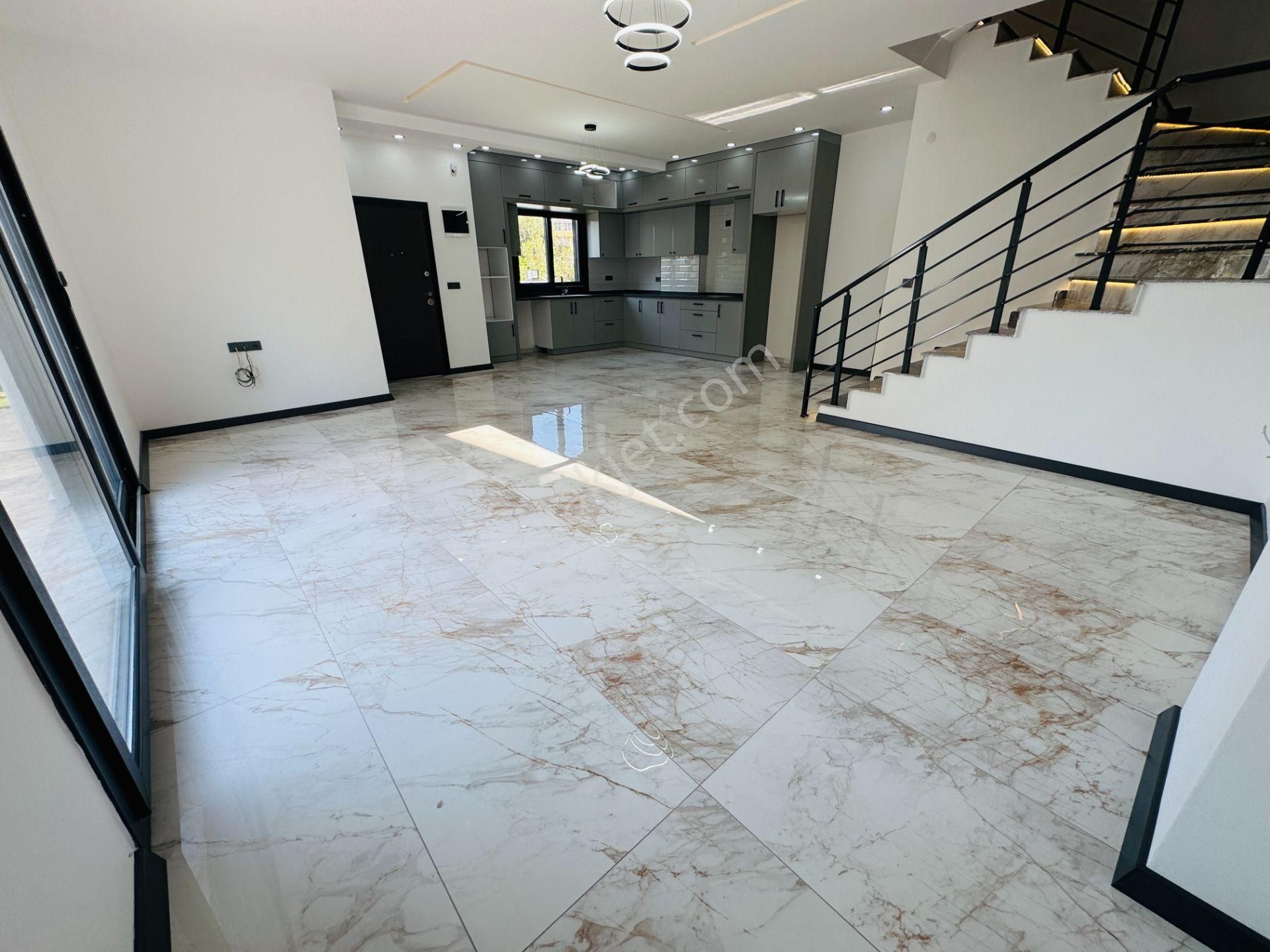 Didim Hisar Mah. Köşe Konumda Deniz Ve Doğa Manzaralı 3+1 Villa - Görsel 3