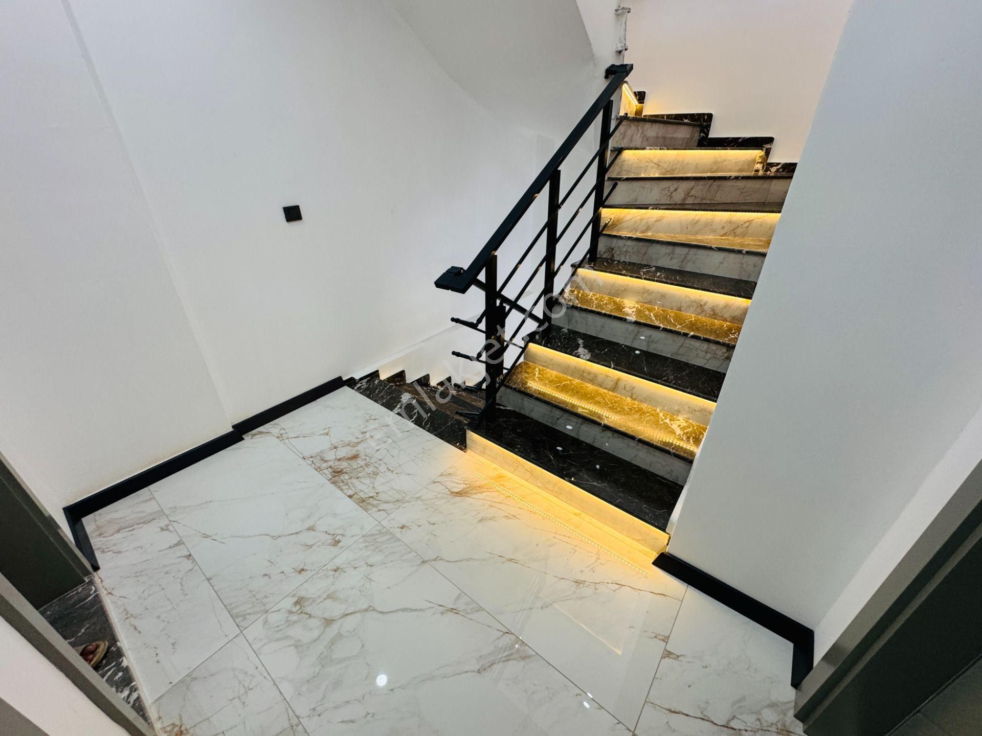 Didim Hisar Mah. Köşe Konumda Deniz Ve Doğa Manzaralı 3+1 Villa - Görsel 18