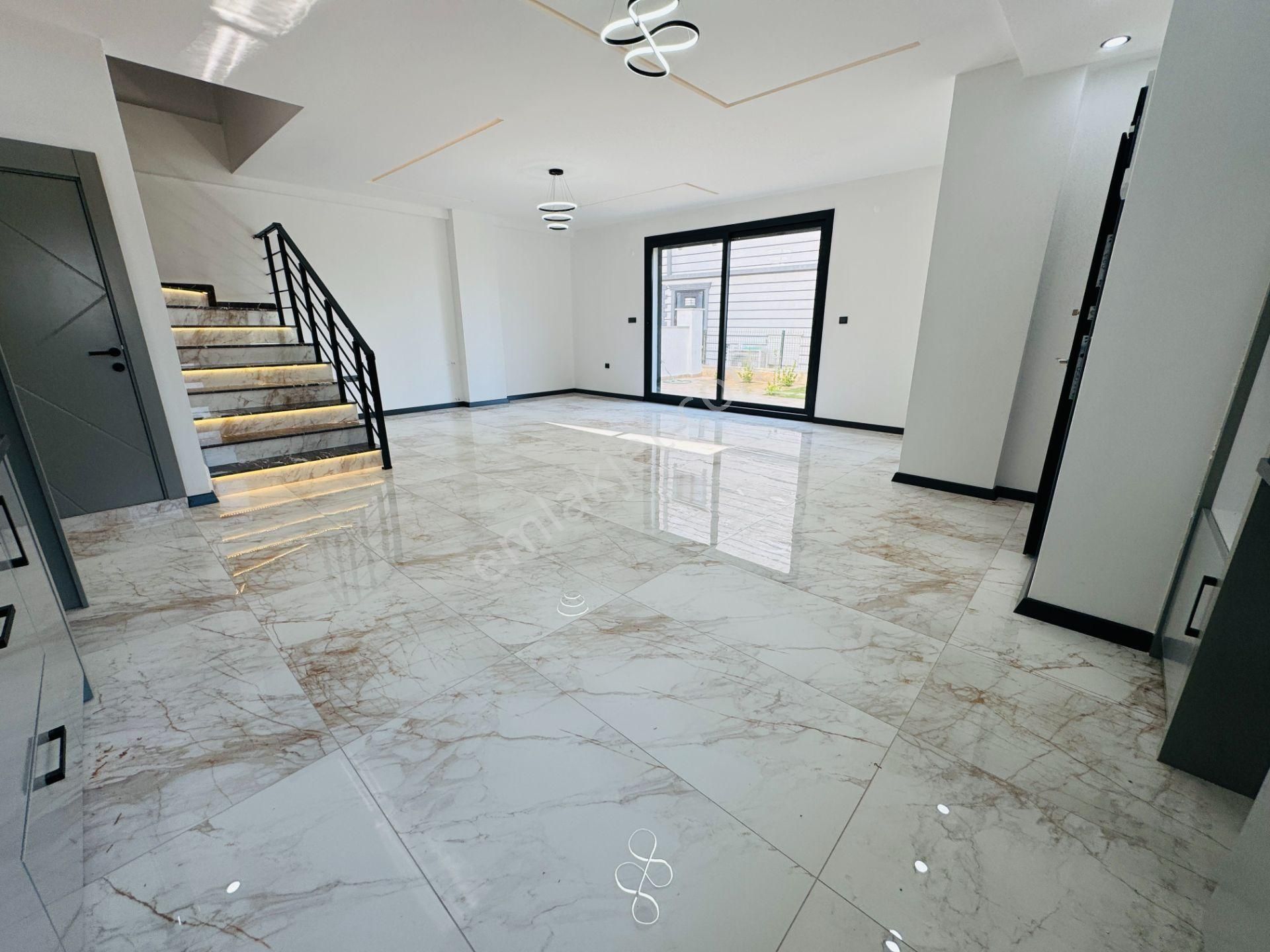 Didim Hisar Mah. Köşe Konumda Deniz Ve Doğa Manzaralı 3+1 Villa - Görsel 4