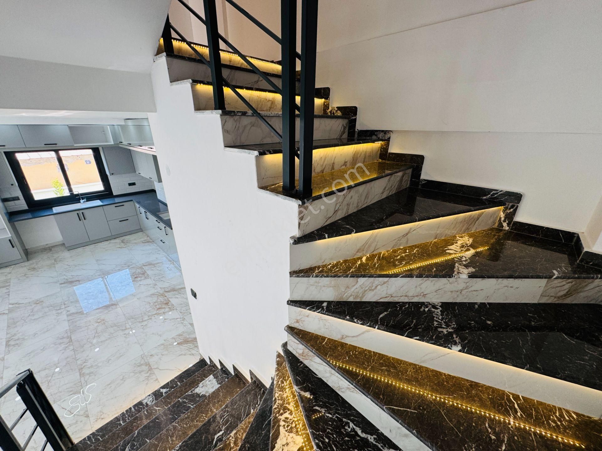 Didim Hisar Mah. Köşe Konumda Deniz Ve Doğa Manzaralı 3+1 Villa - Görsel 15