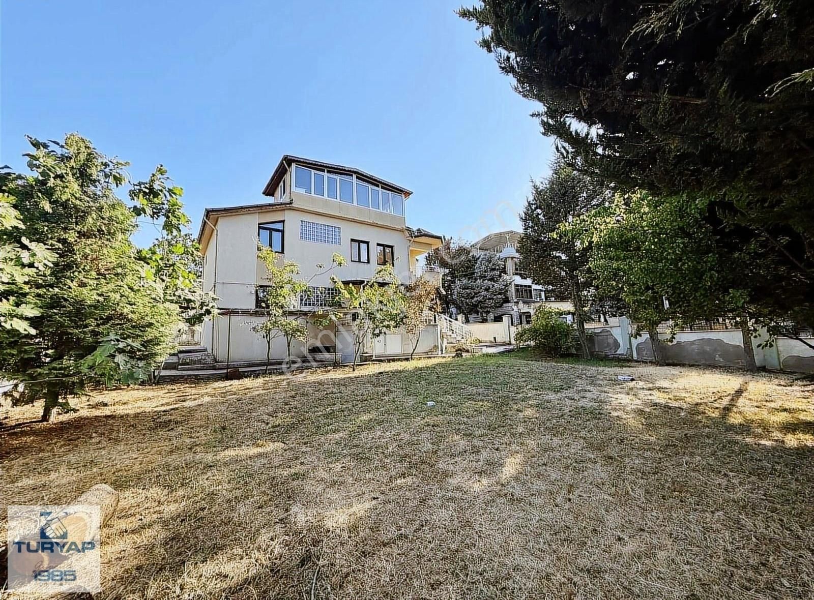 Yalova Turyap Rıdvan'dan Kazım Karabekirde Satılık Triplex Villa