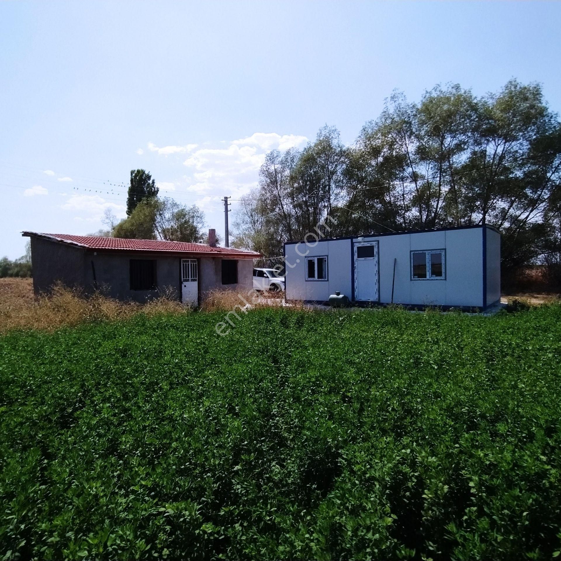 33000 M2 Tek Tapu Sulak Derin Kuyulu Elektrikli Satılık Tarla