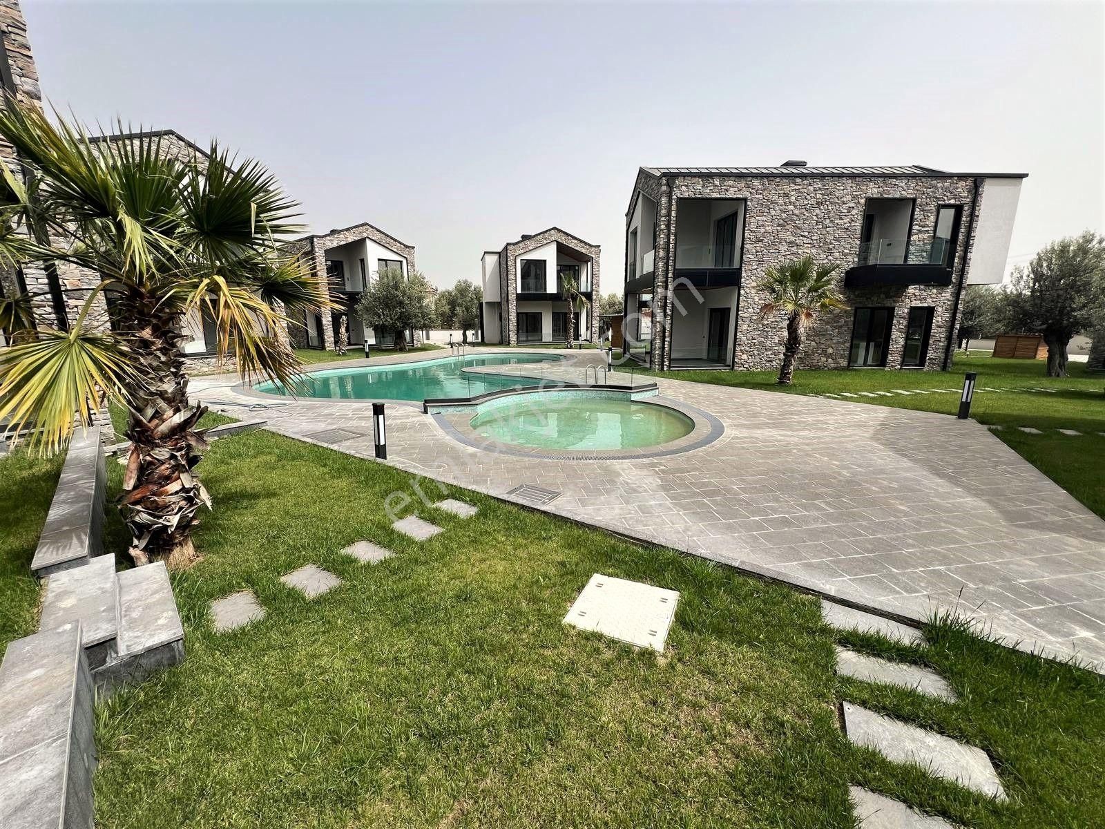 Akçay Aras Emlaktan Gürede Havuzlu Site İçi Müstakil Villalar - Görsel 8