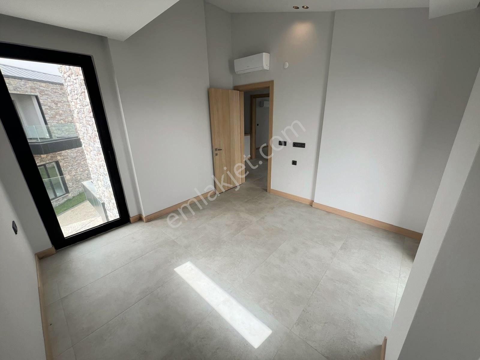 Akçay Aras Emlaktan Gürede Havuzlu Site İçi Müstakil Villalar - Görsel 34