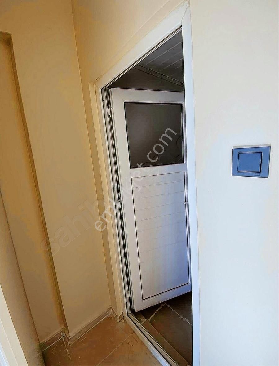 Cadde 17 Emlaktan Satılık 4+1 Merkezi Konumda Daire Fırsatı - Görsel 12