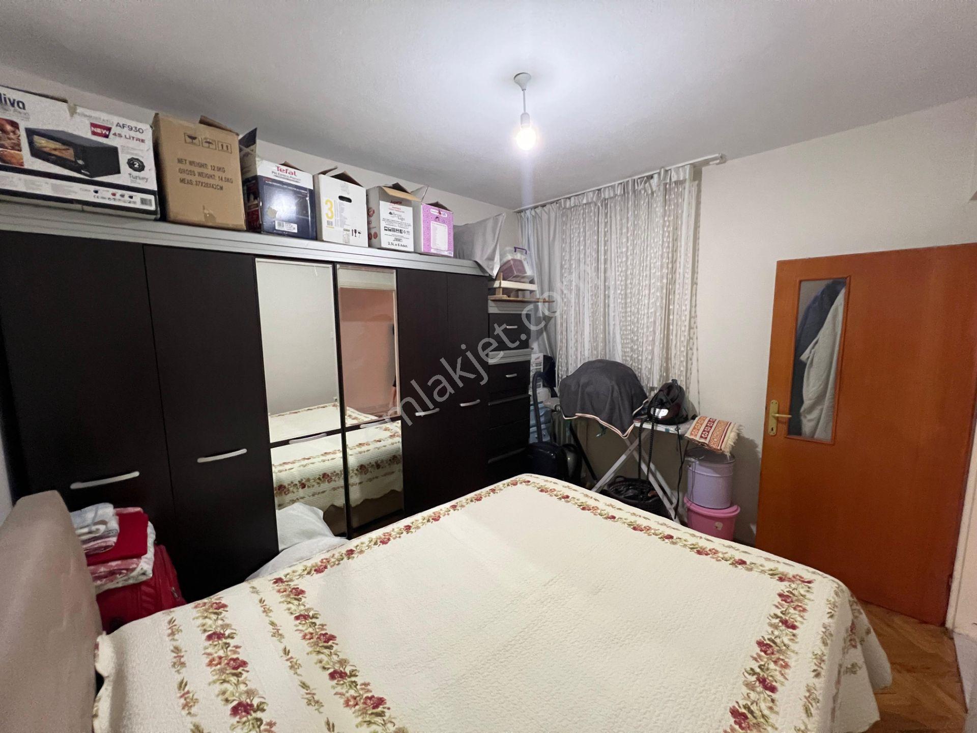 Akademi'den Cadde Üzeri Eşyalı Asansörlü Balkonlu Kiralık 3+1 Daire - Görsel 17