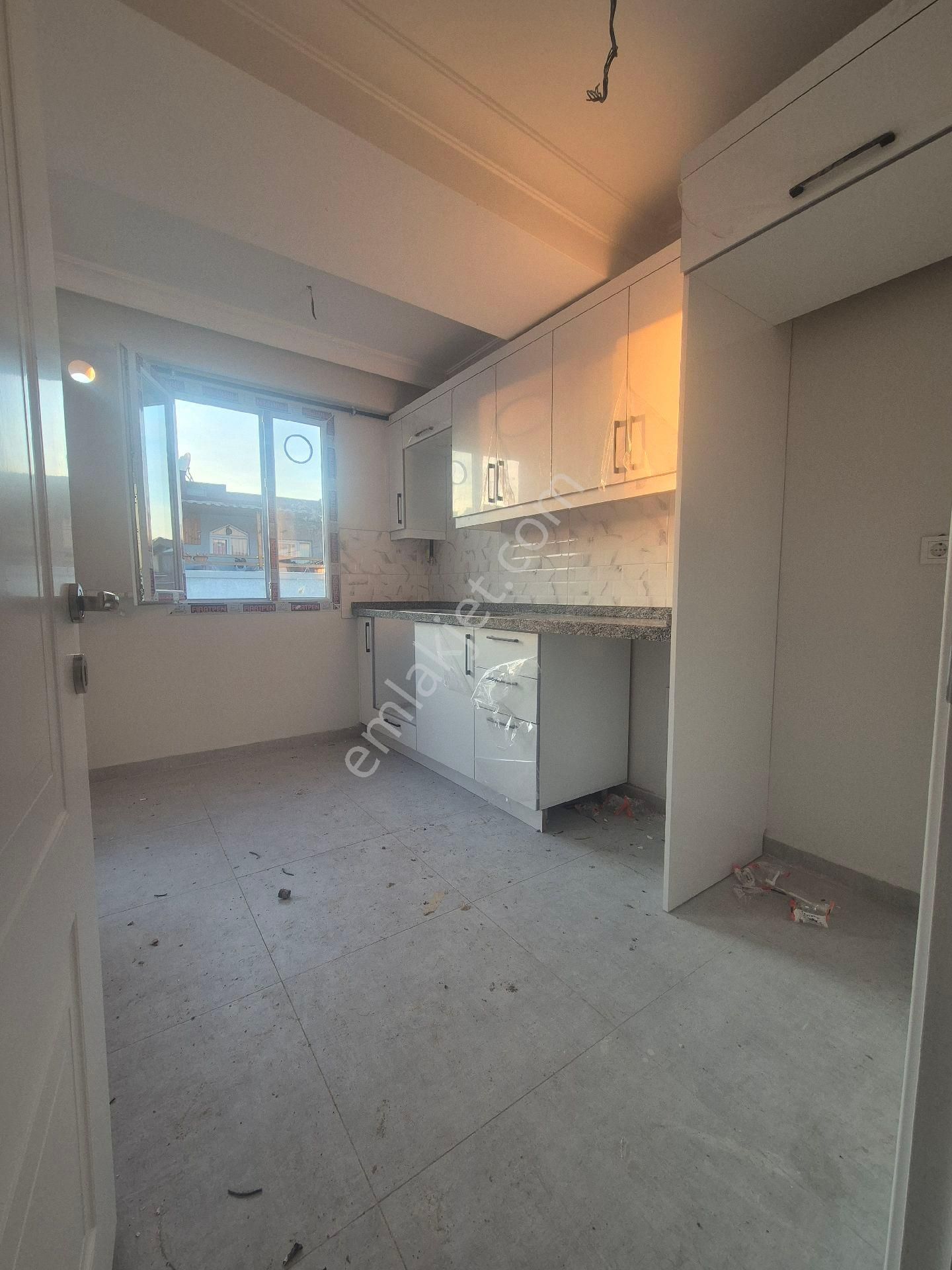 Bahçelievler Siyavuşpaşa'da Satılık 2+1 4 Kat Daire - Görsel 2