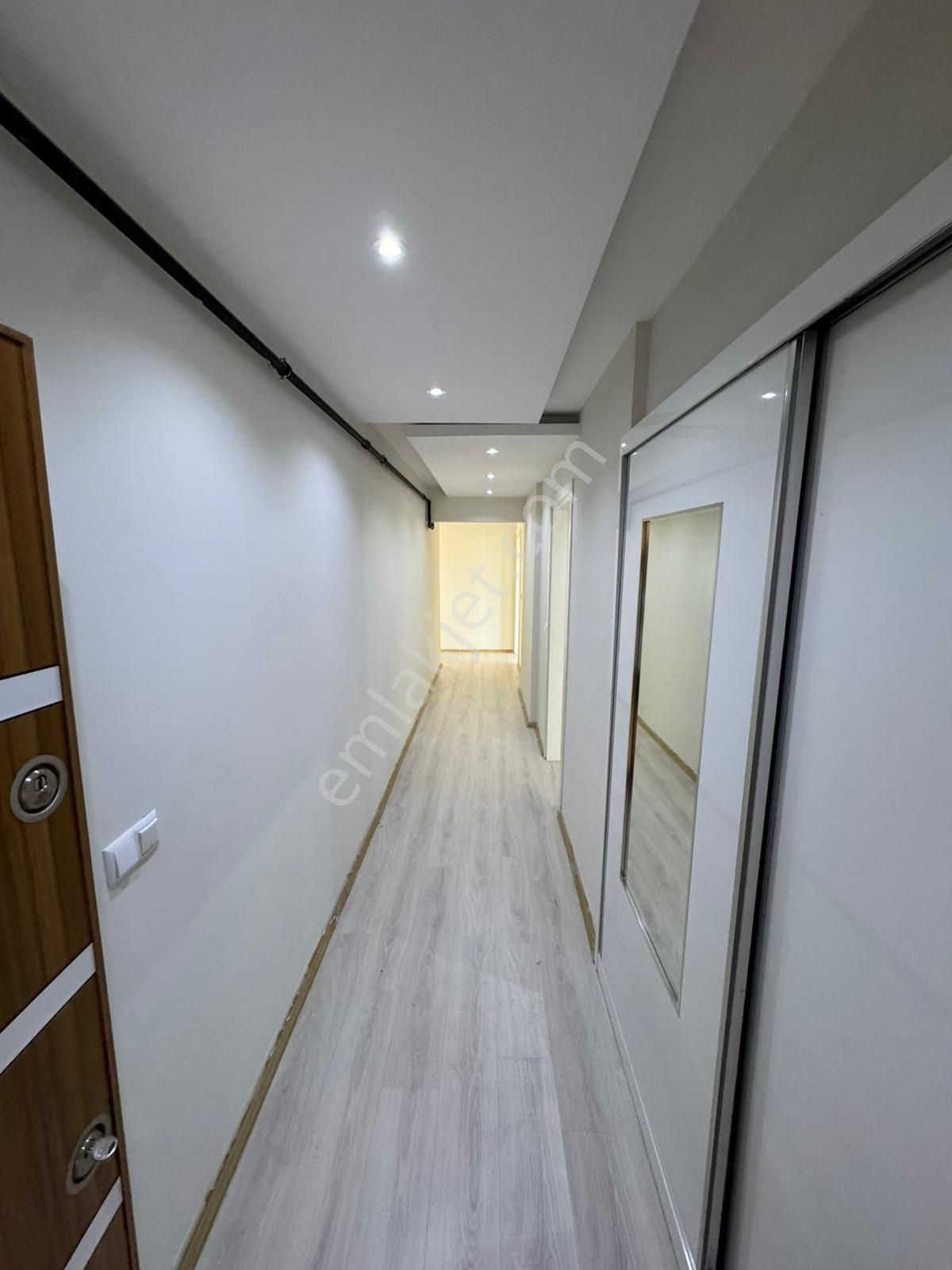 Şahin Emlaktan Denizli Acıpayam Çarşı Merkezinde Satılık 3+1 150 M² Daire - Görsel 3