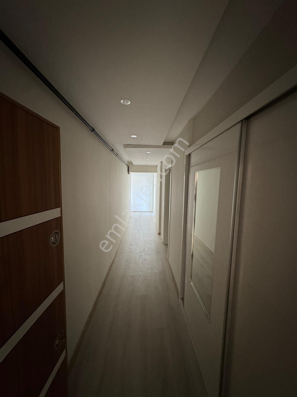 Şahin Emlaktan Denizli Acıpayam Çarşı Merkezinde Satılık 3+1 150 M² Daire - Görsel 2