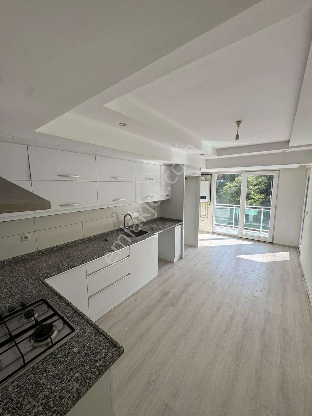 Şahin Emlaktan Denizli Acıpayam Çarşı Merkezinde Satılık 3+1 150 M² Daire - Görsel 4