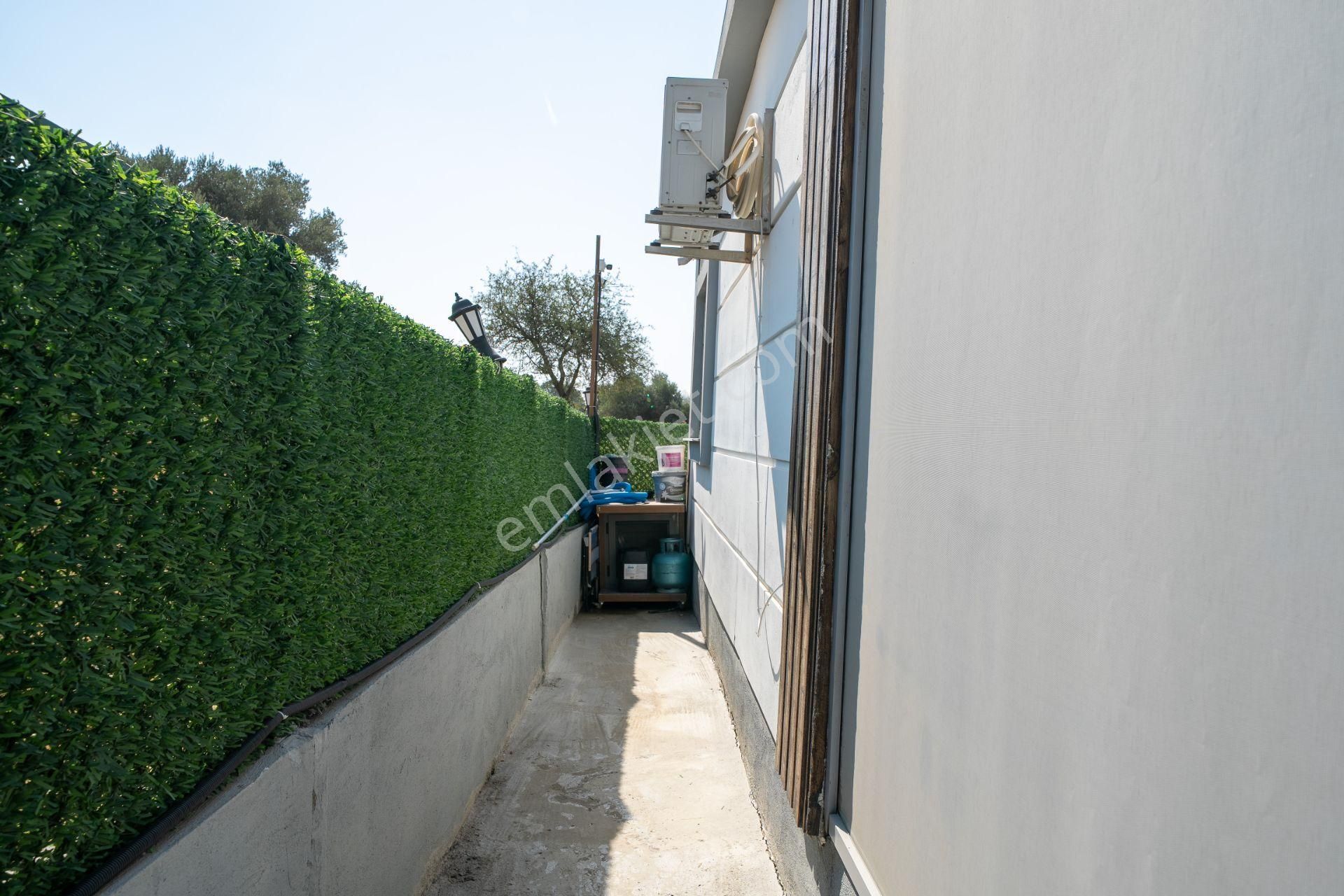 Emin'den Menderes Akçaköy'de Yüzme Havuzlu 300 M2 Kurulu Bina - Görsel 27