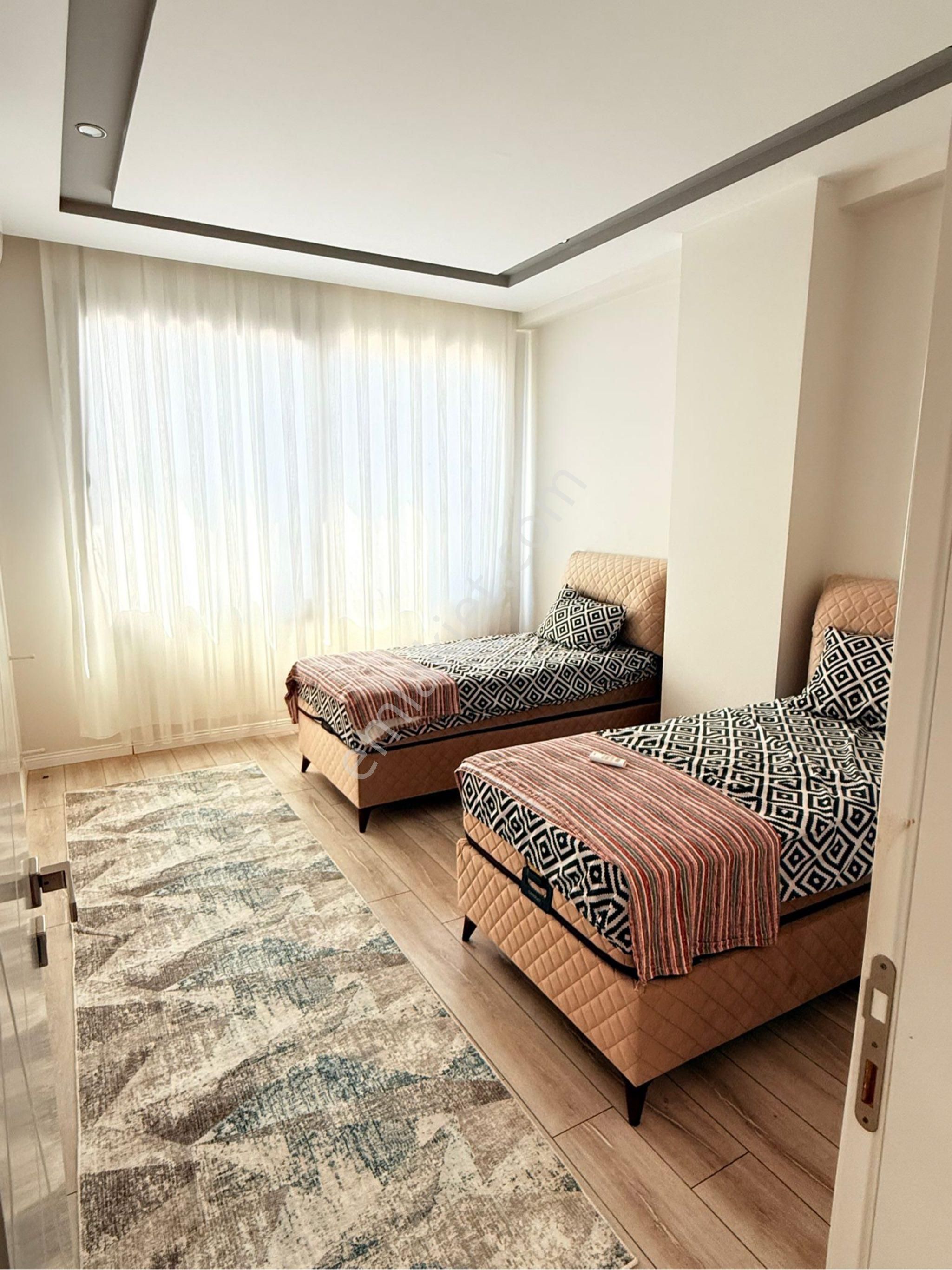 Plaja 300 Mt. 3+1 Dublex Daire Full Eşyalı Asansörlü Bina - Görsel 12