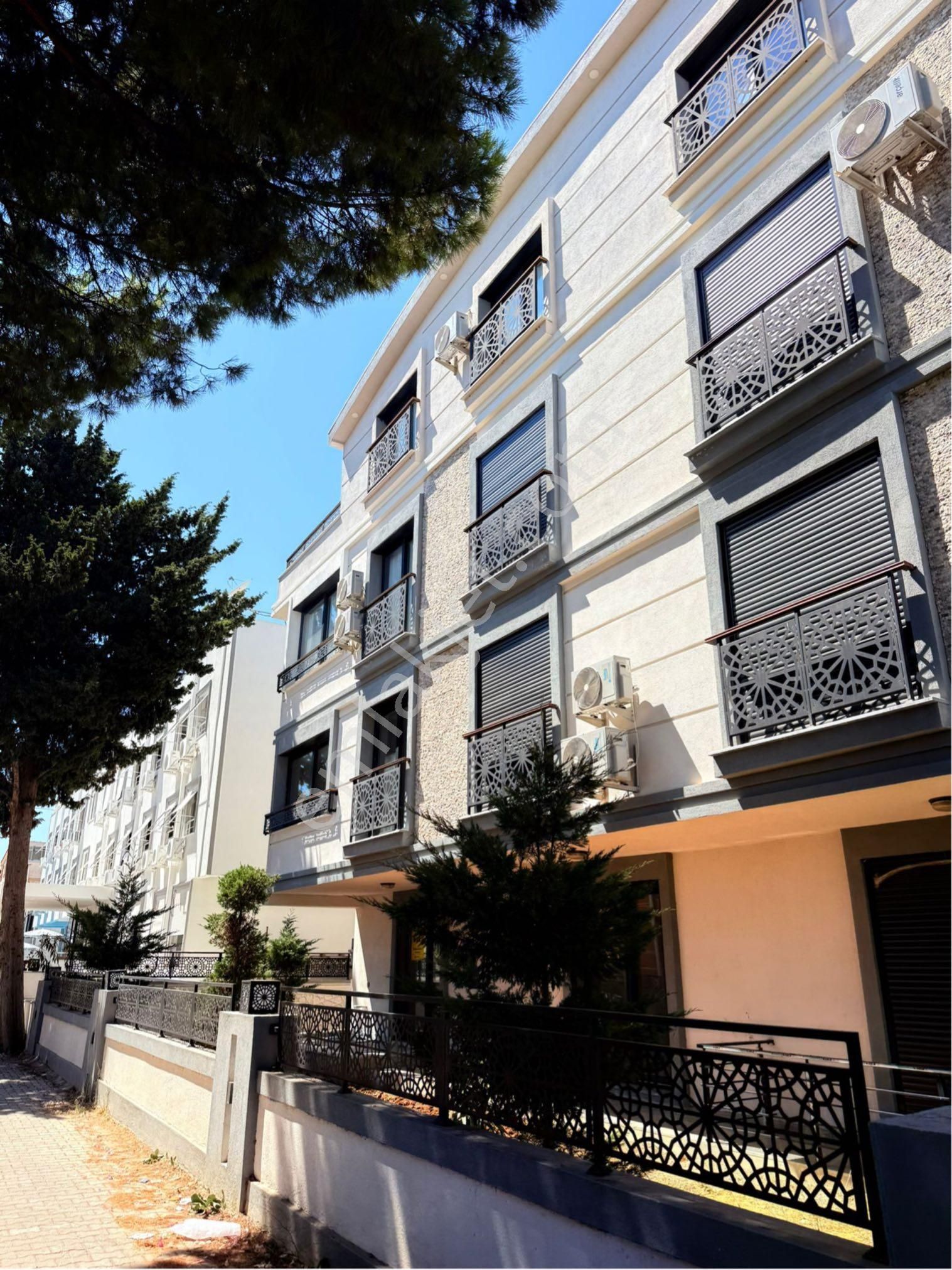 Plaja 300 Mt. 3+1 Dublex Daire Full Eşyalı Asansörlü Bina