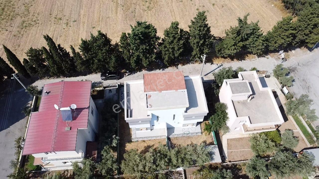 İzmir Seferihisar Cumhuriyet Mahallesinde Kullanışlı 3+1 Villa - Görsel 28