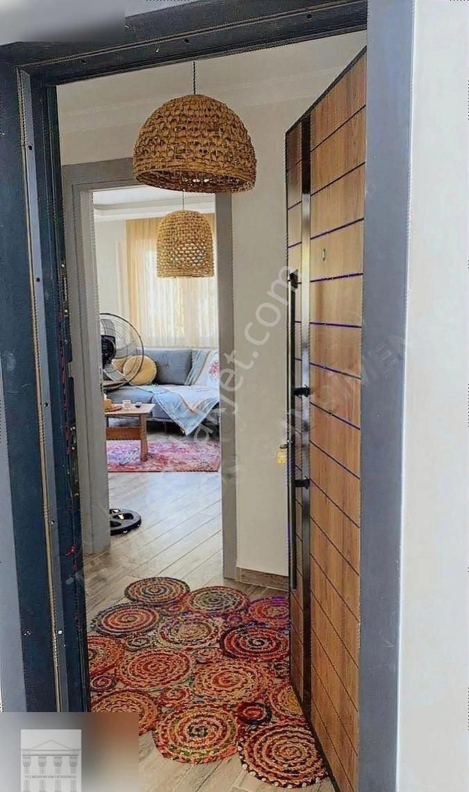 Keloğlun'da Havuzlu Sitede Satılık 2 + 1 Eşyaları Ara Kat Daire - Görsel 5