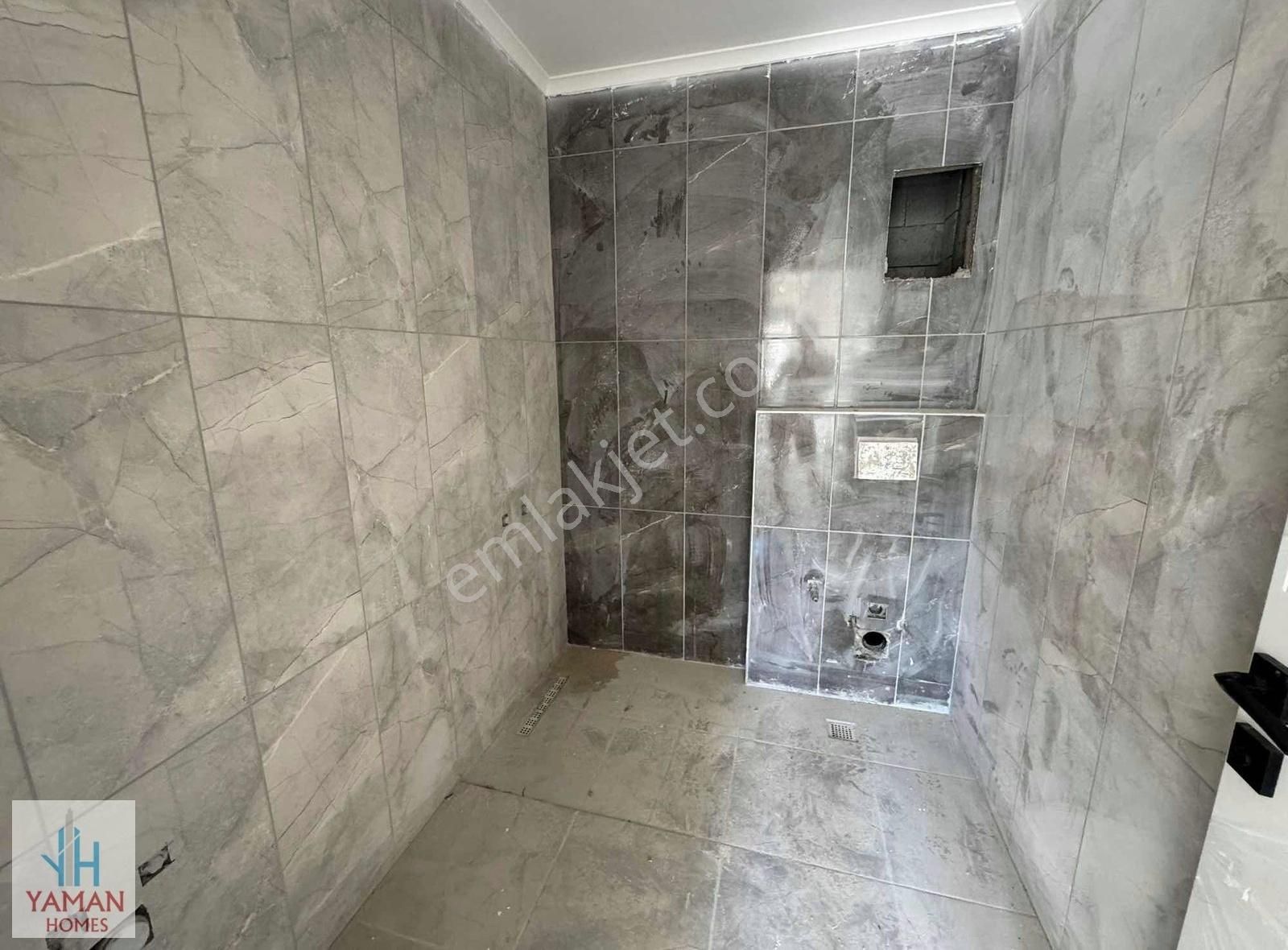 Alanya Çıplaklıda Lüks Site İçerisinde Satılık 5+1 Dublex - Görsel 18