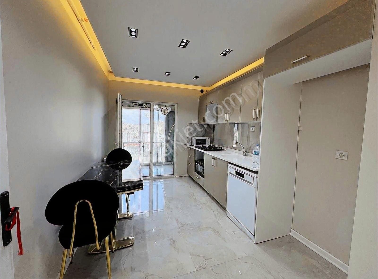 Esenyurt Ta Acil Satılık 2+1 110m2 Balkonlu Lüks Daire