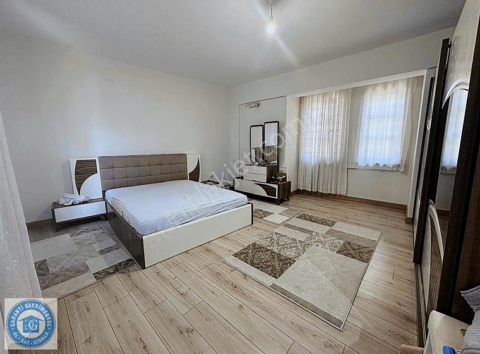 Sur Lalebey Mahallesinde Satılık 5+1 Konak - Görsel 7