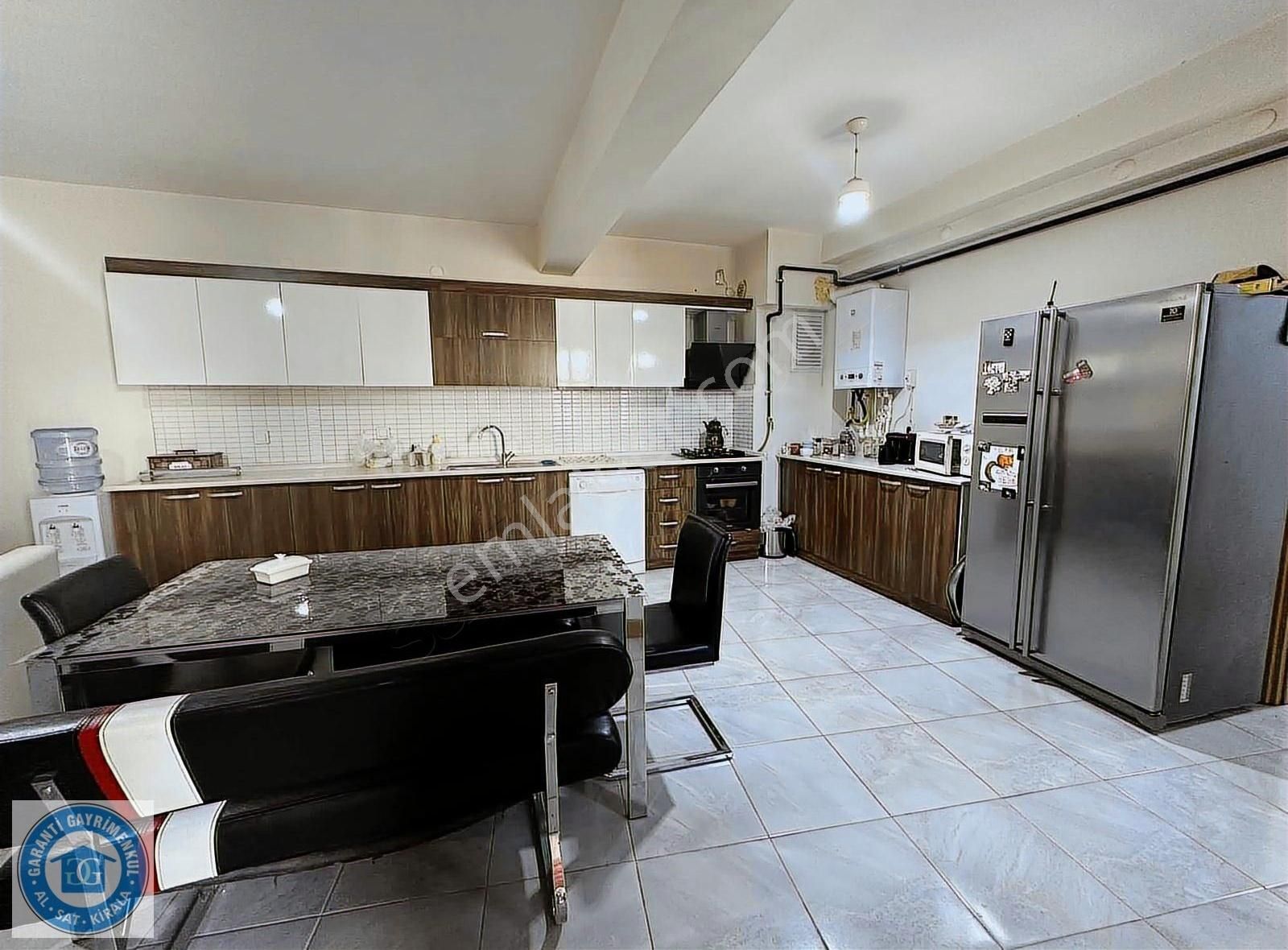 Sur Lalebey Mahallesinde Satılık 5+1 Konak - Görsel 21