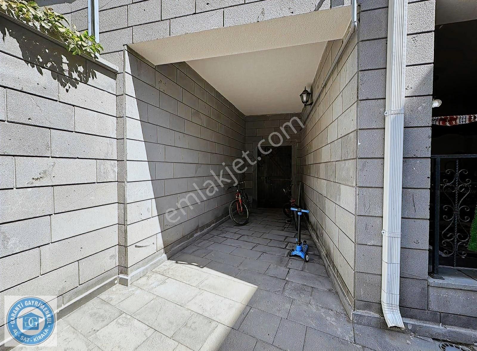 Sur Lalebey Mahallesinde Satılık 5+1 Konak - Görsel 8