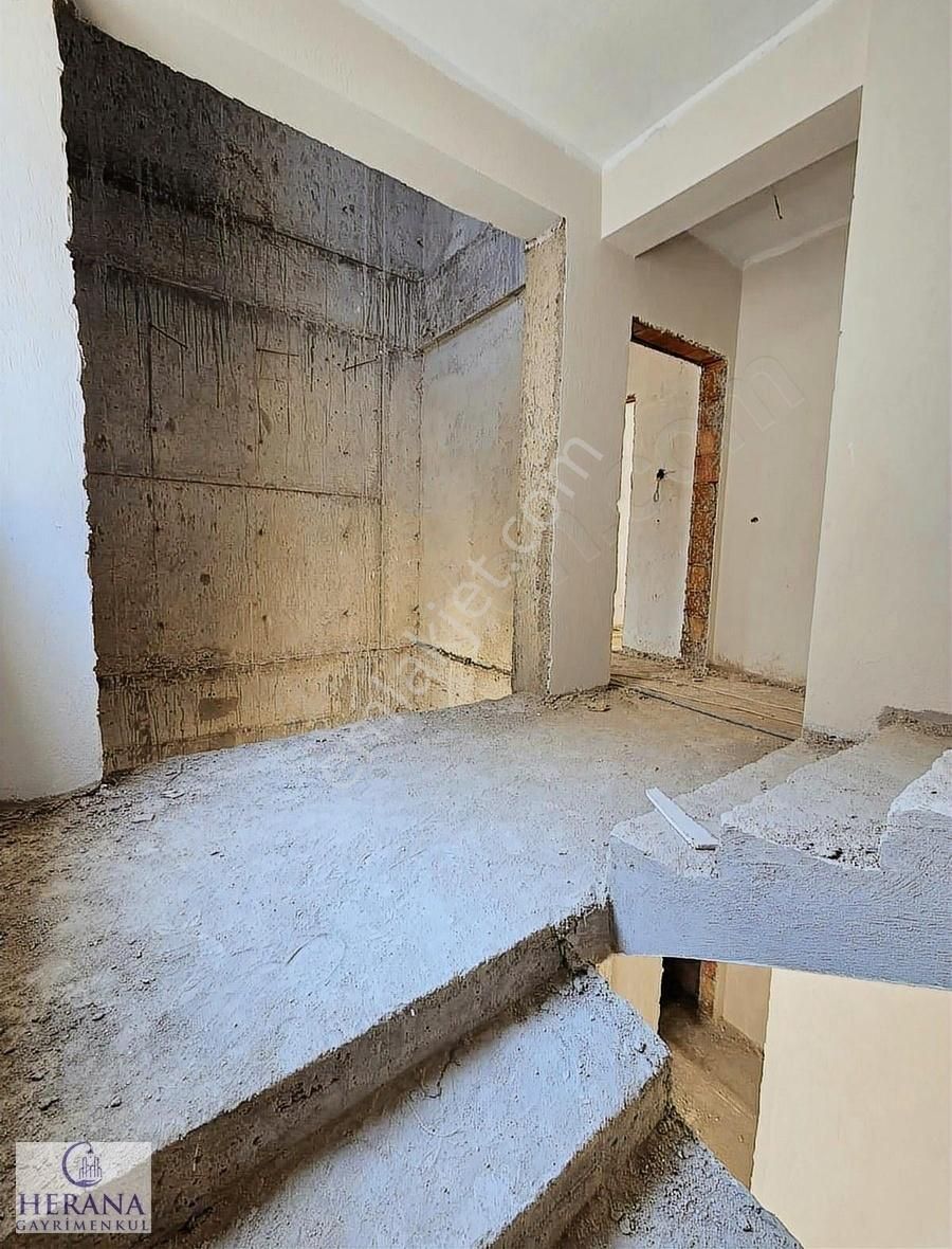 Tuzla Merkezi Konumda Yapımı Tamamlanmak Üzere Satılık Daireler - Görsel 23