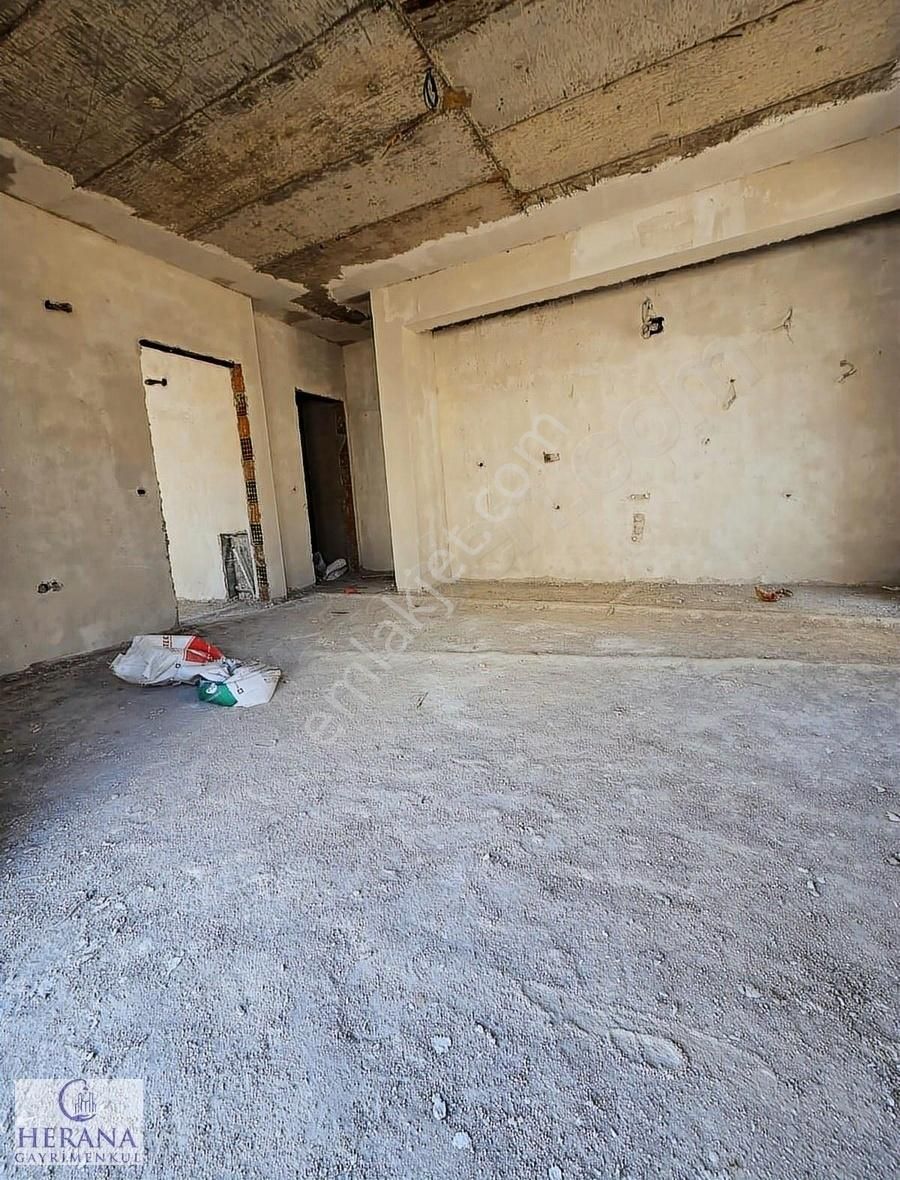 Tuzla Merkezi Konumda Yapımı Tamamlanmak Üzere Satılık Daireler - Görsel 13