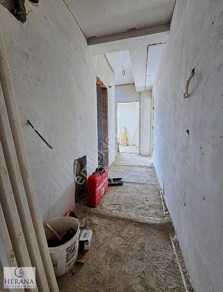 Tuzla Merkezi Konumda Yapımı Tamamlanmak Üzere Satılık Daireler - Görsel 15