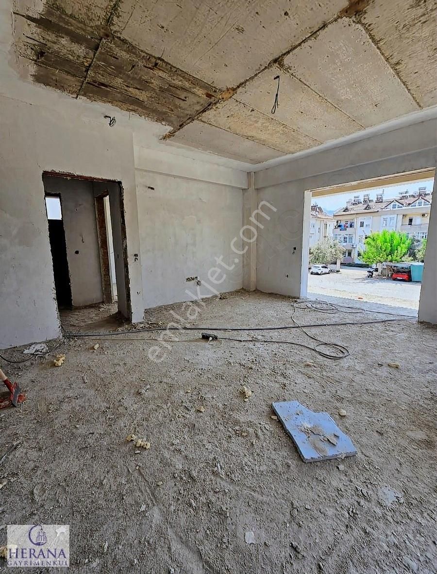 Tuzla Merkezi Konumda Yapımı Tamamlanmak Üzere Satılık Daireler - Görsel 8