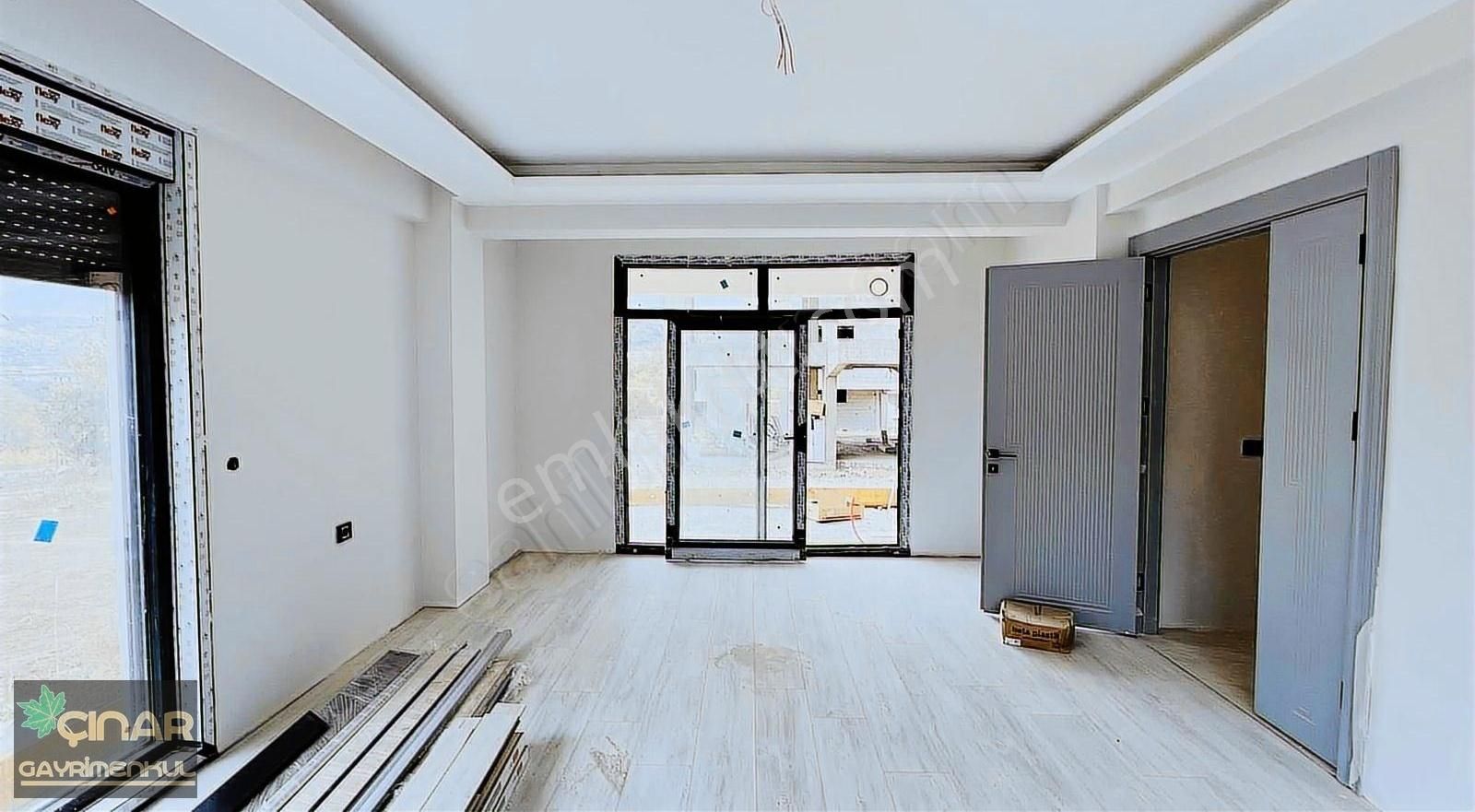 Altınoluk'ta 240 M2 Oturum Akıllı Ev Sistemli Satılık Lüks Villa - Görsel 5