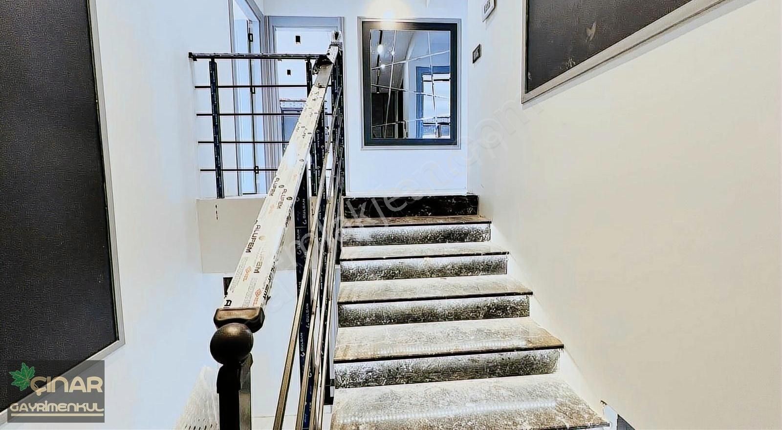 Altınoluk'ta 240 M2 Oturum Akıllı Ev Sistemli Satılık Lüks Villa - Görsel 15