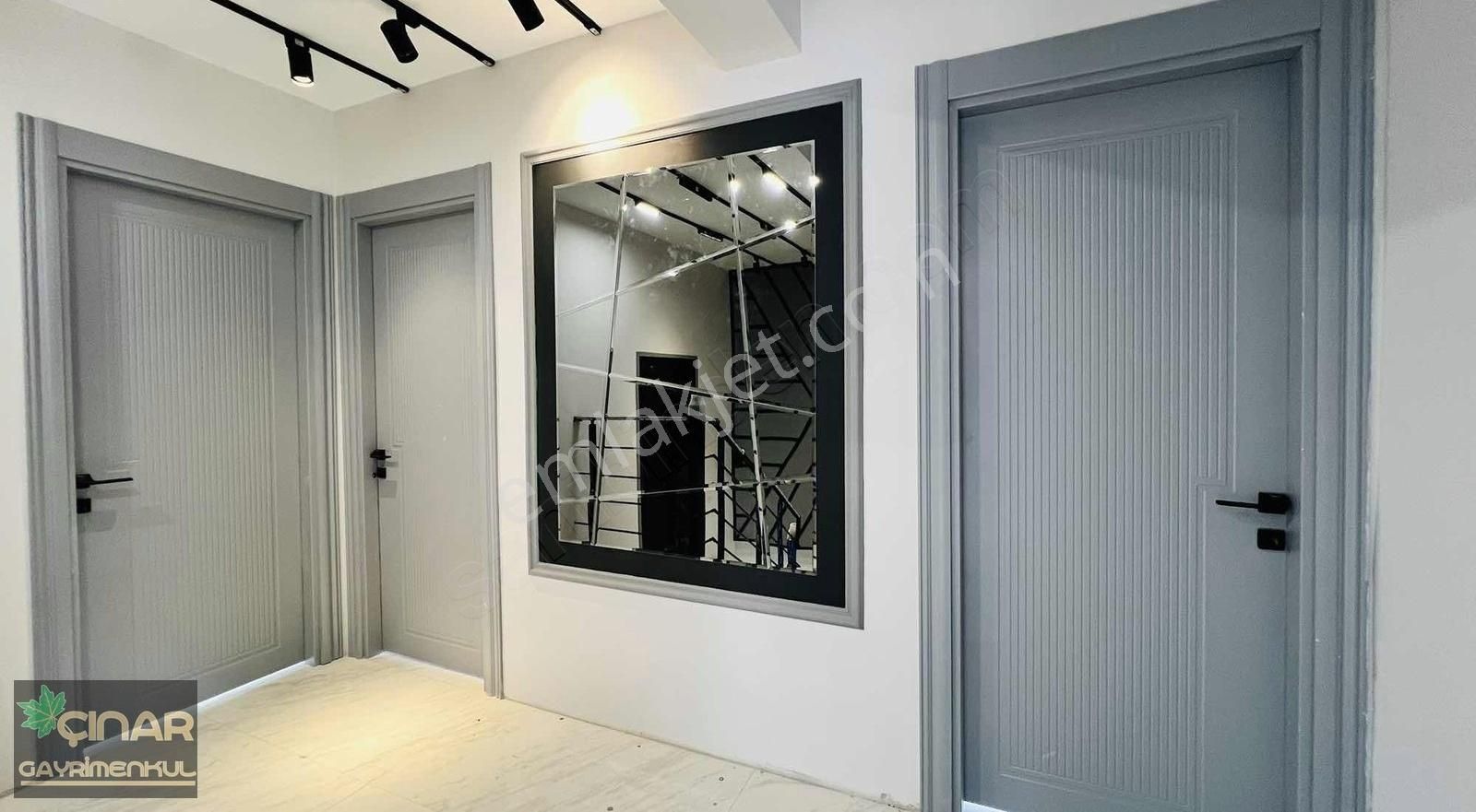 Altınoluk'ta 240 M2 Oturum Akıllı Ev Sistemli Satılık Lüks Villa - Görsel 33