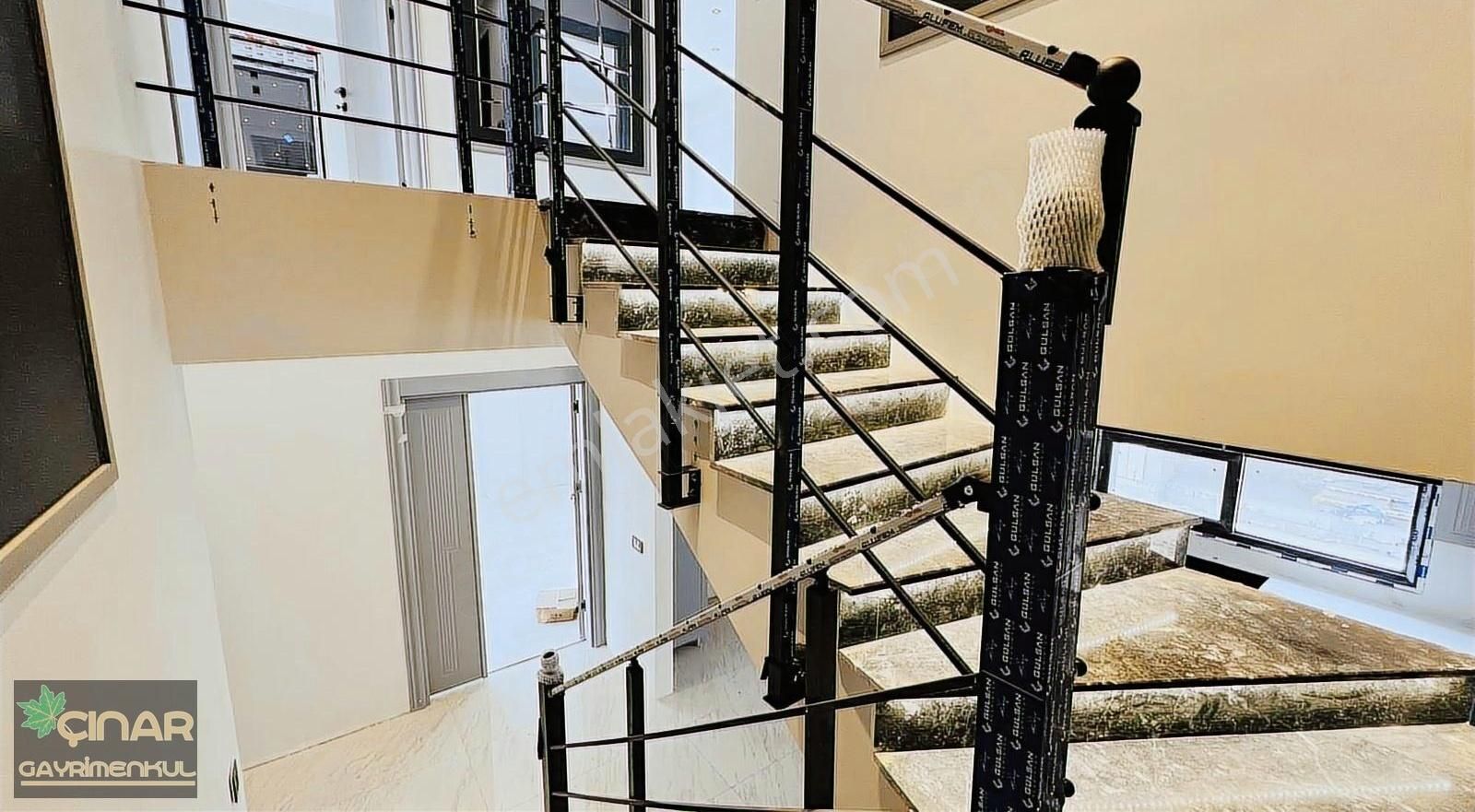 Altınoluk'ta 240 M2 Oturum Akıllı Ev Sistemli Satılık Lüks Villa - Görsel 6