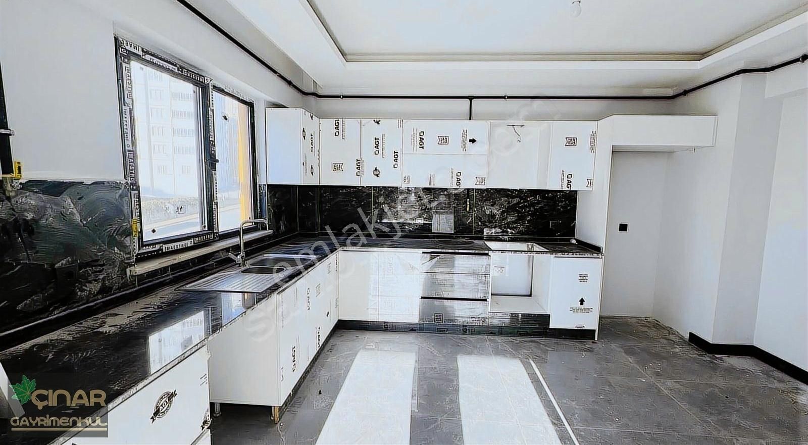 Çınardan Erkilette Hemen Oturulur Lüks Fırsat Dairesi