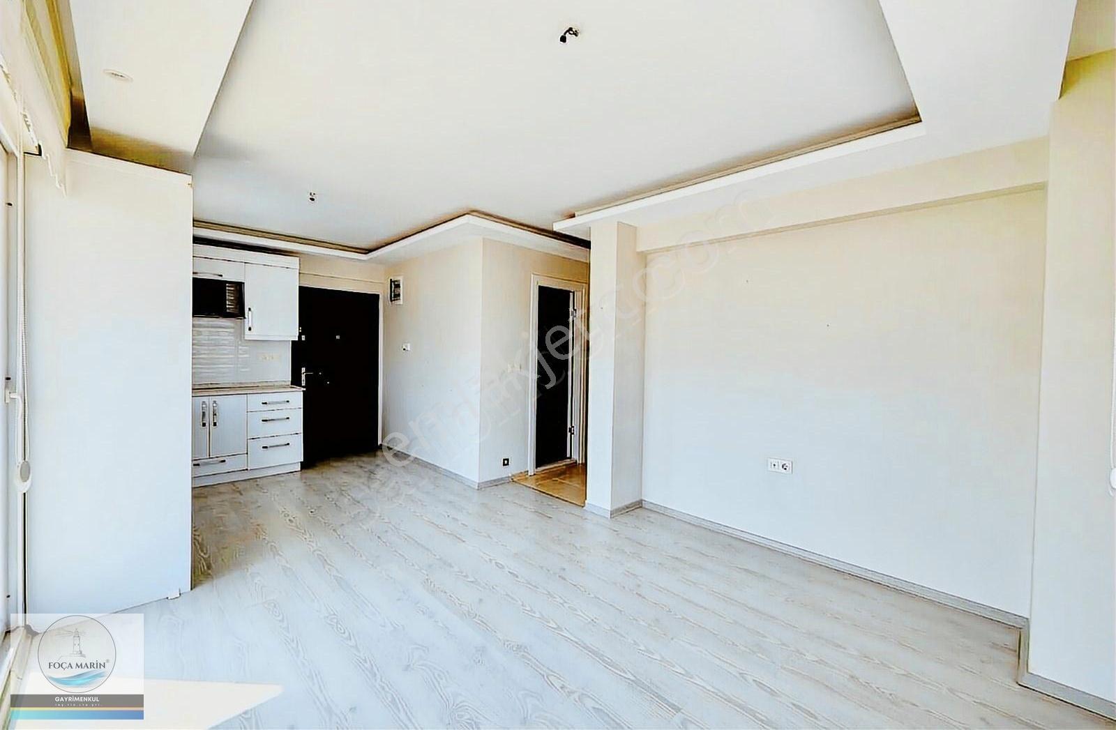 Yenifoça'da Çift Balkonlu- Cadde Üstü 2+1 Kiralık Daire - Görsel 18