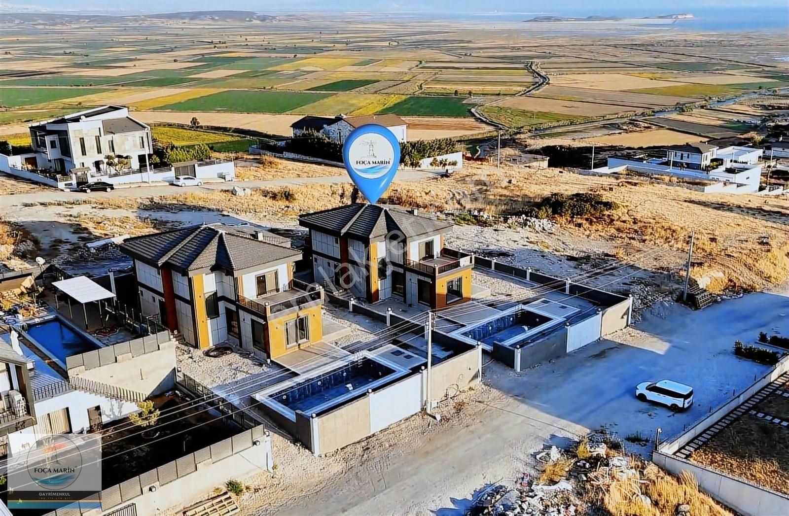 Foçaköy'de Geniş Bahçeli Müstakil Havuzlu Satılık 4+1 Villa - Görsel 16