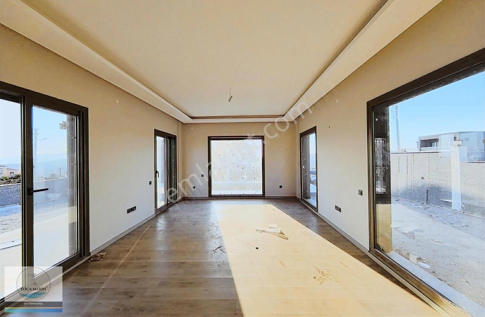 Foçaköy'de Geniş Bahçeli Müstakil Havuzlu Satılık 4+1 Villa - Görsel 13