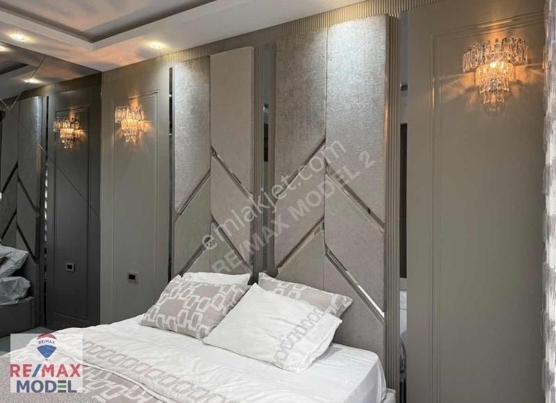 Remax Model'den Şemikler'de Site İçi 4+1 Satılık Daireler - Görsel 2